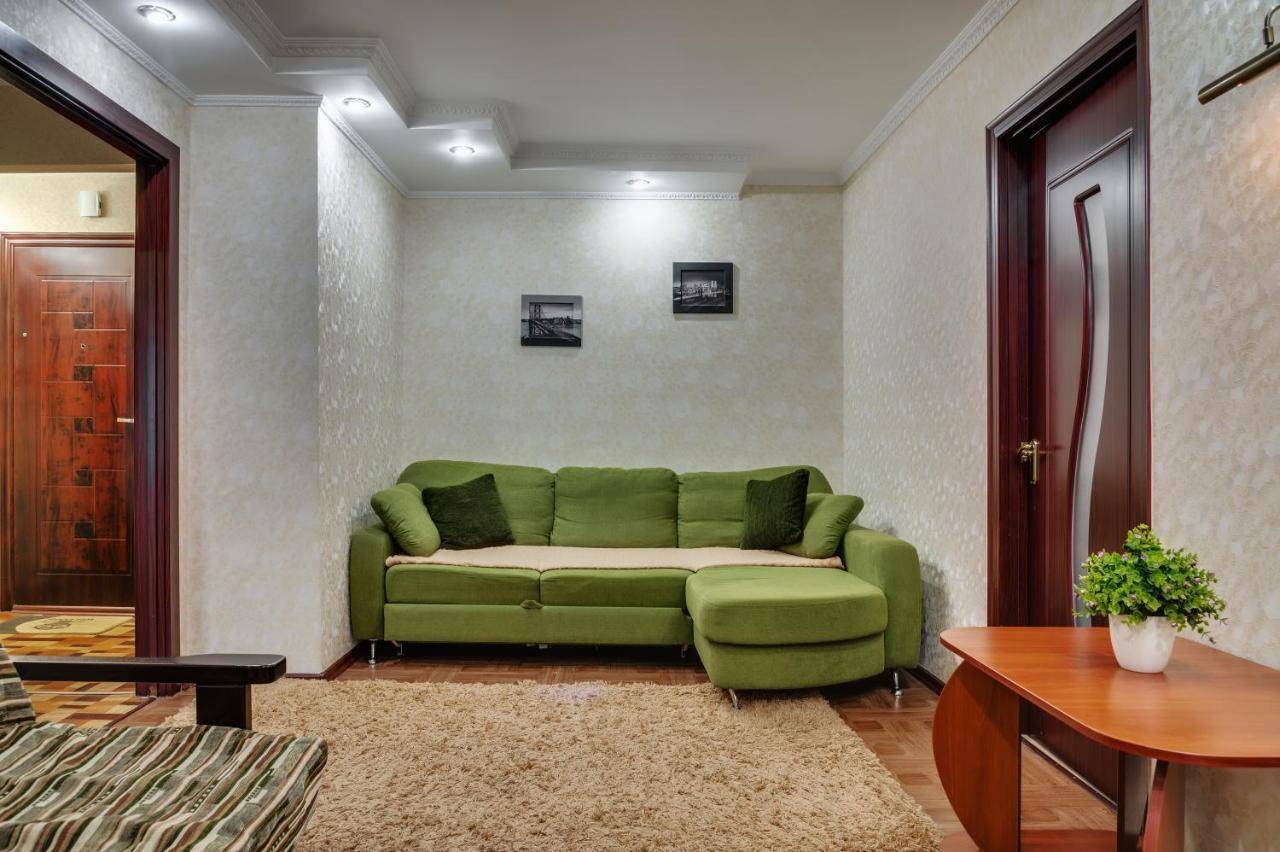 Apartment - Sobornyi Prospect 93 Zaporizhia Exteriör bild