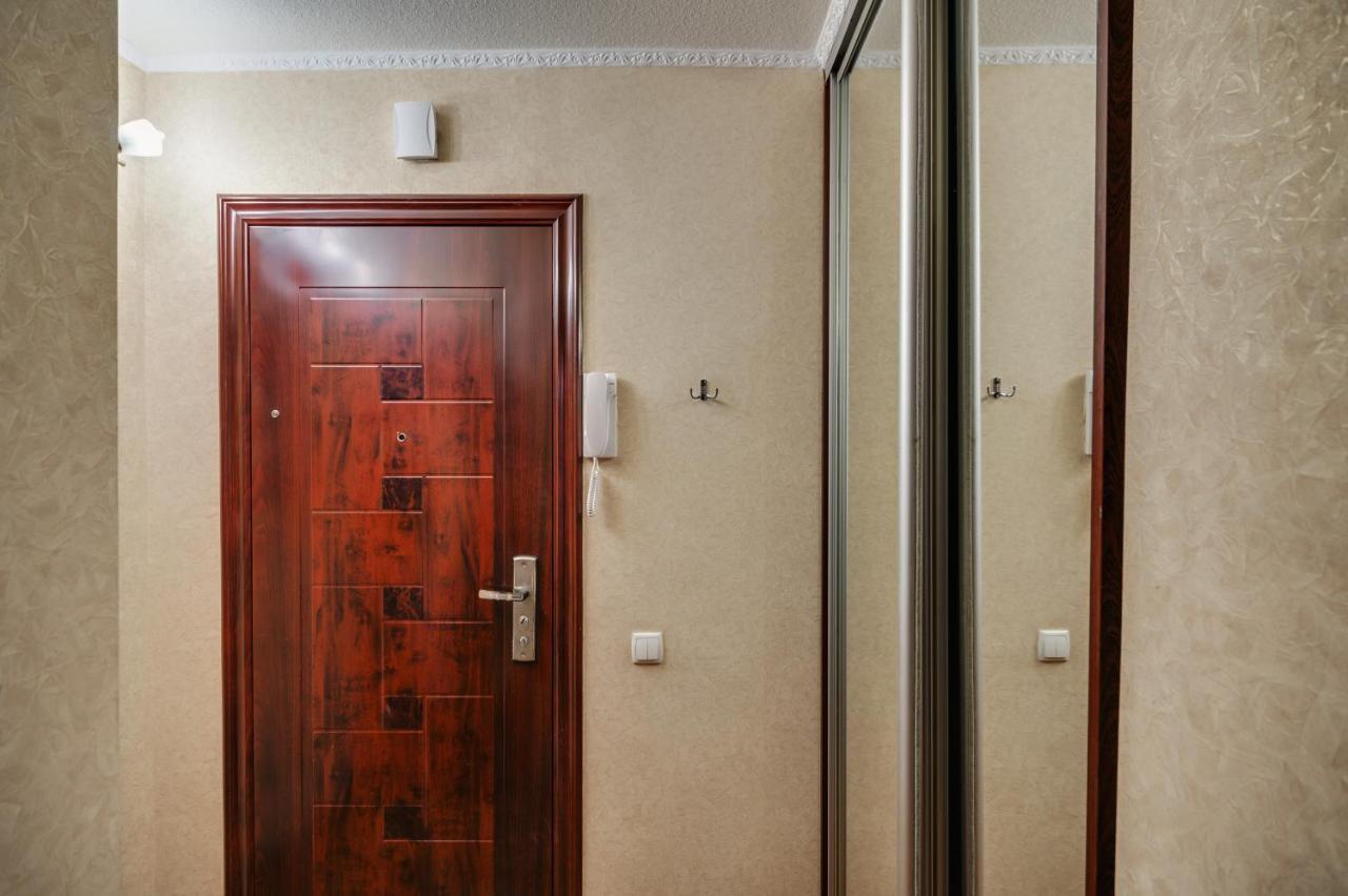 Apartment - Sobornyi Prospect 93 Zaporizhia Exteriör bild