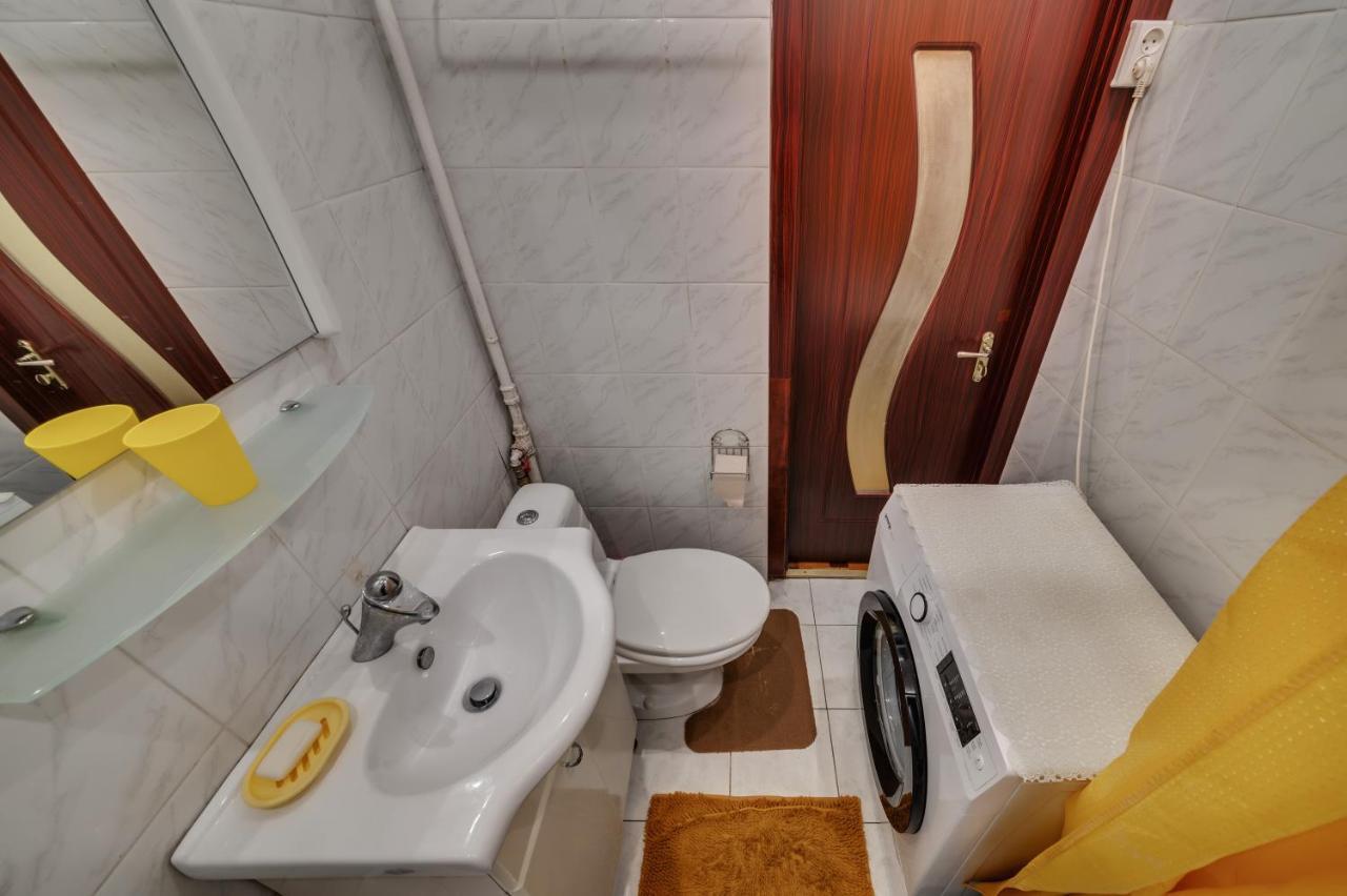 Apartment - Sobornyi Prospect 93 Zaporizhia Exteriör bild