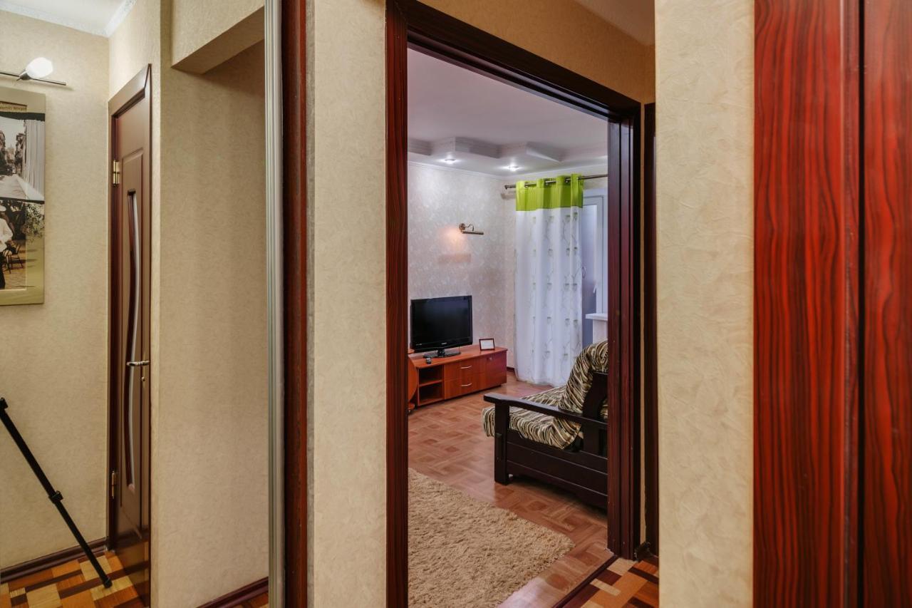 Apartment - Sobornyi Prospect 93 Zaporizhia Exteriör bild