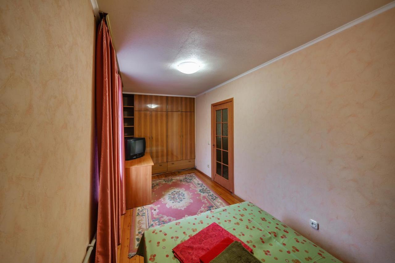 Apartment - Sobornyi Prospect 93 Zaporizhia Exteriör bild