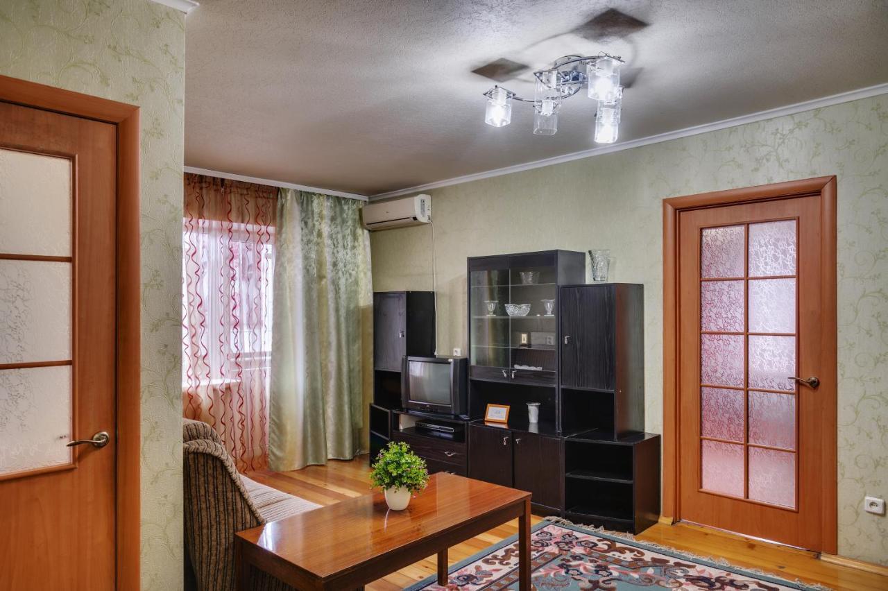 Apartment - Sobornyi Prospect 93 Zaporizhia Exteriör bild